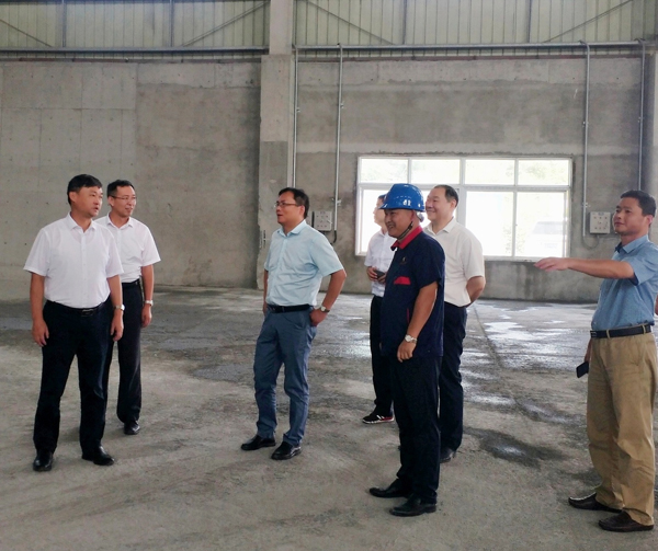 集團(tuán)公司黨委委員、股份公司黨委書記、總經(jīng)理蔣培進(jìn)到矸石項(xiàng)目部調(diào)研 